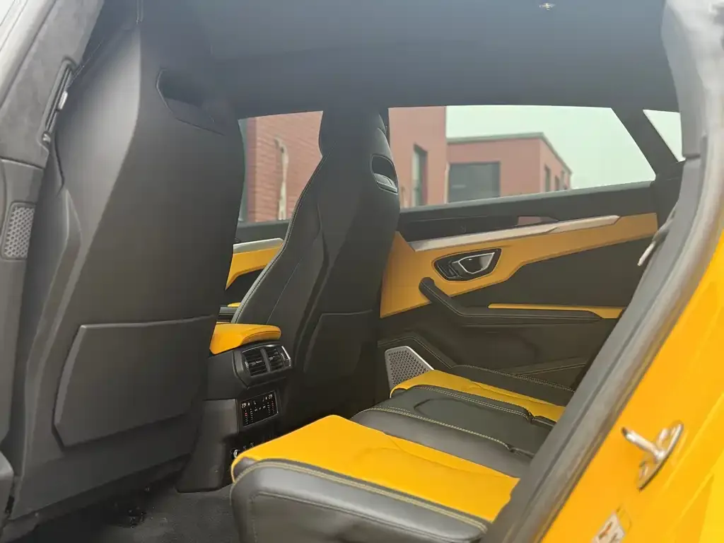 Lamborghini Urus — фото 2