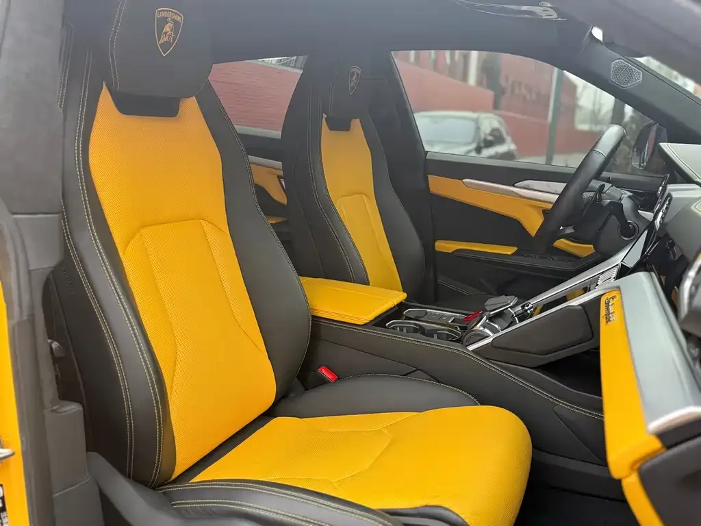 Lamborghini Urus — фото 9