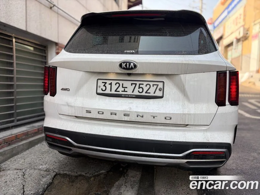 Kia Sorento — фото 10