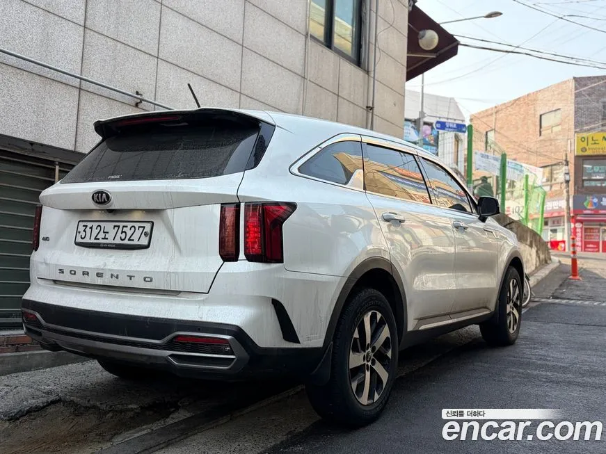 Kia Sorento — фото 4