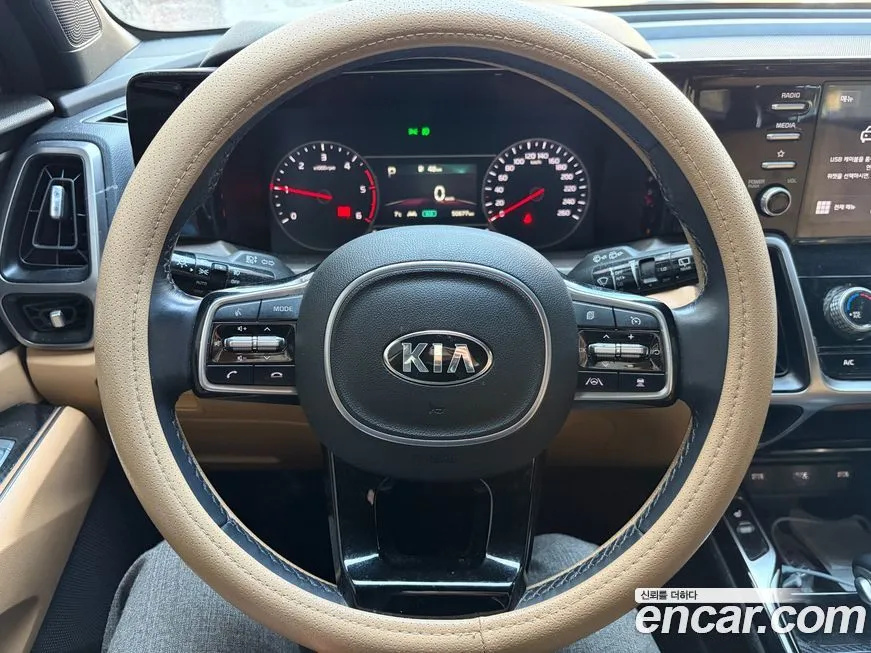 Kia Sorento — фото 3