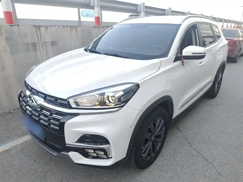 Chery Tiggo 8 — фото 10
