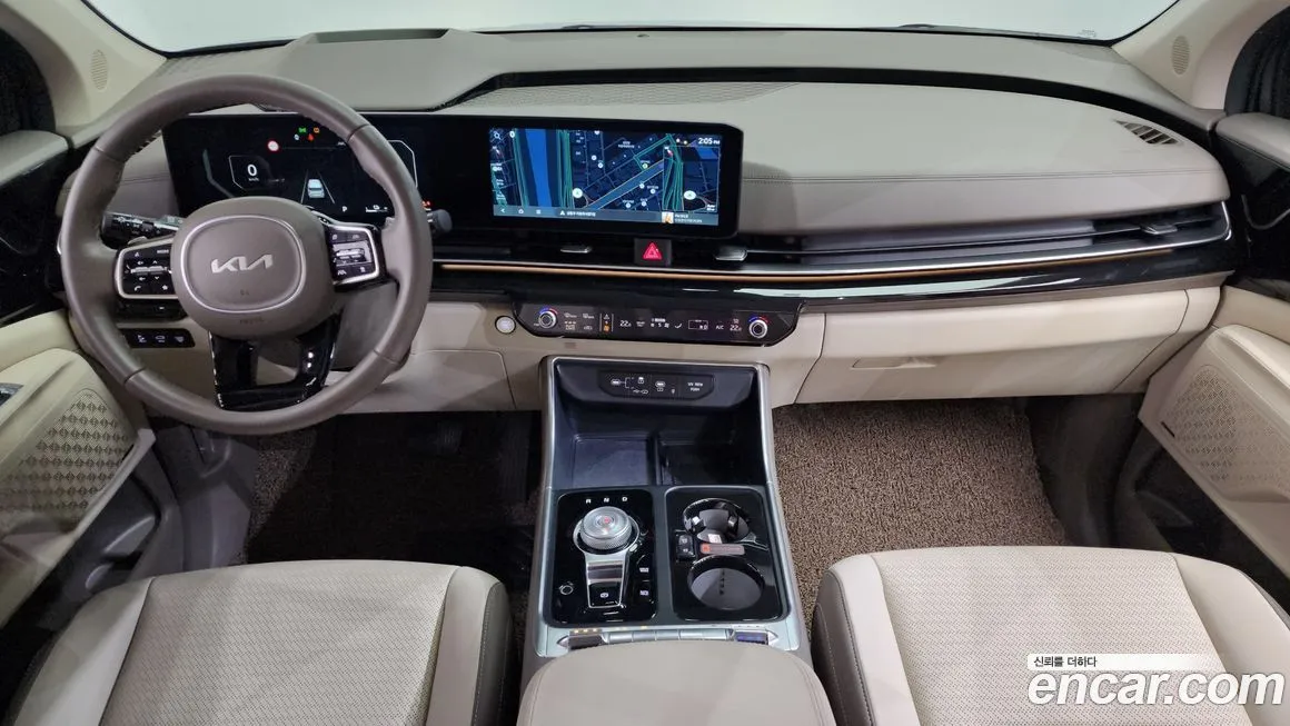 Kia Carnival — фото 9