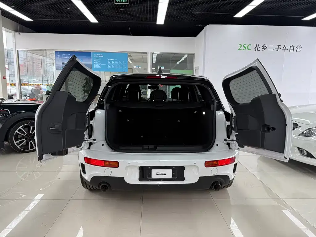 MINI Clubman — фото 5