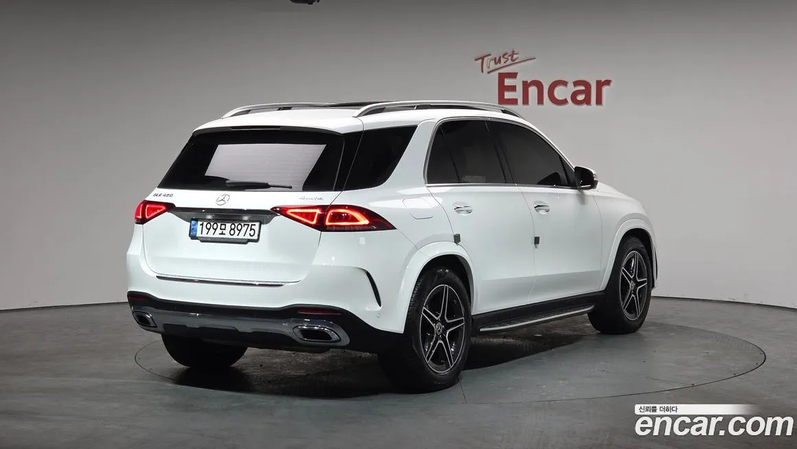 Mercedes-Benz GLE-Class — фото 4
