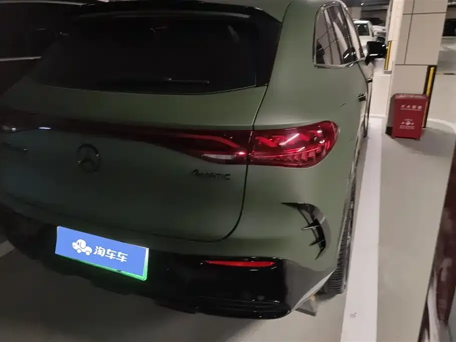 Mercedes-Benz EQE SUV — фото 4