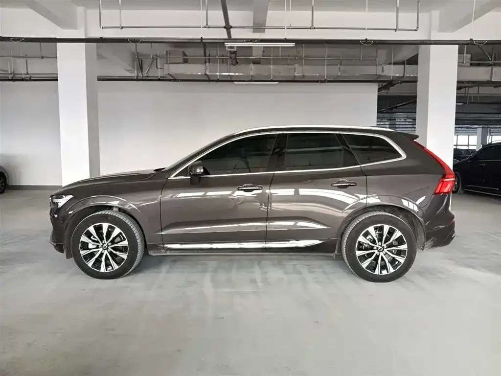 Volvo XC60 — фото 2