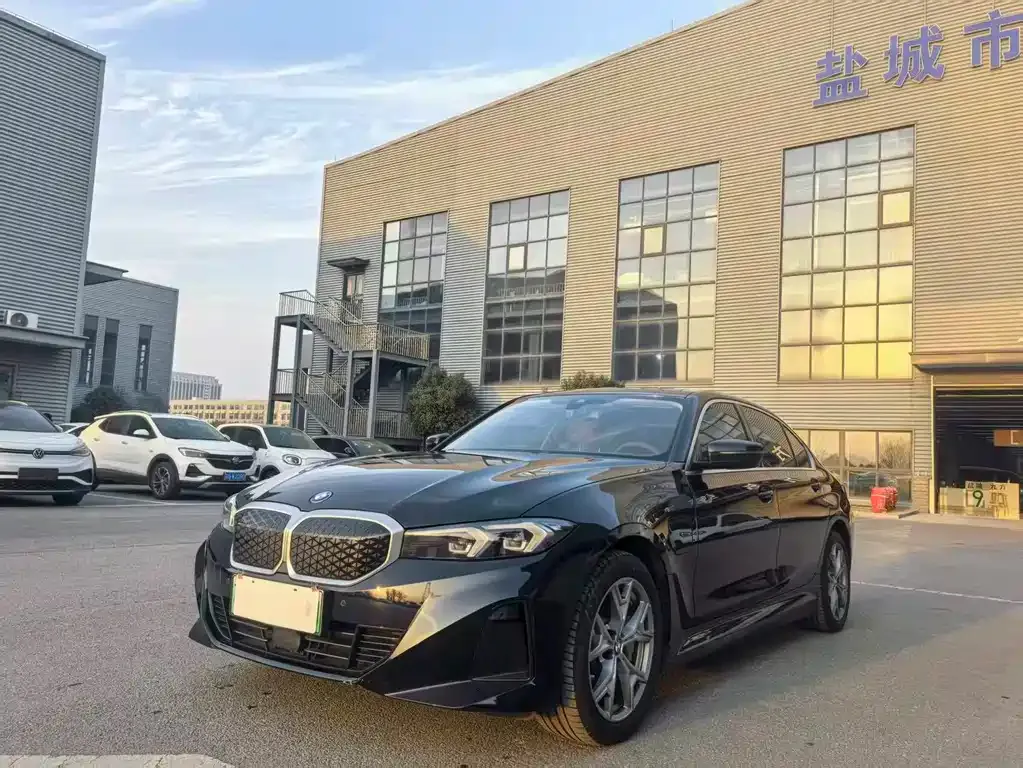 BMW i3 — фото 1