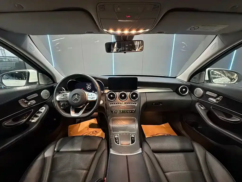 Mercedes-Benz C-Class — фото 10