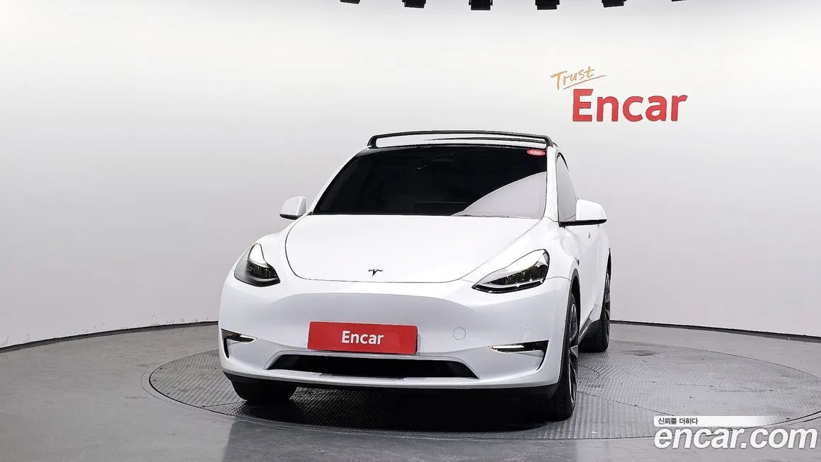 Tesla Model Y — фото 5