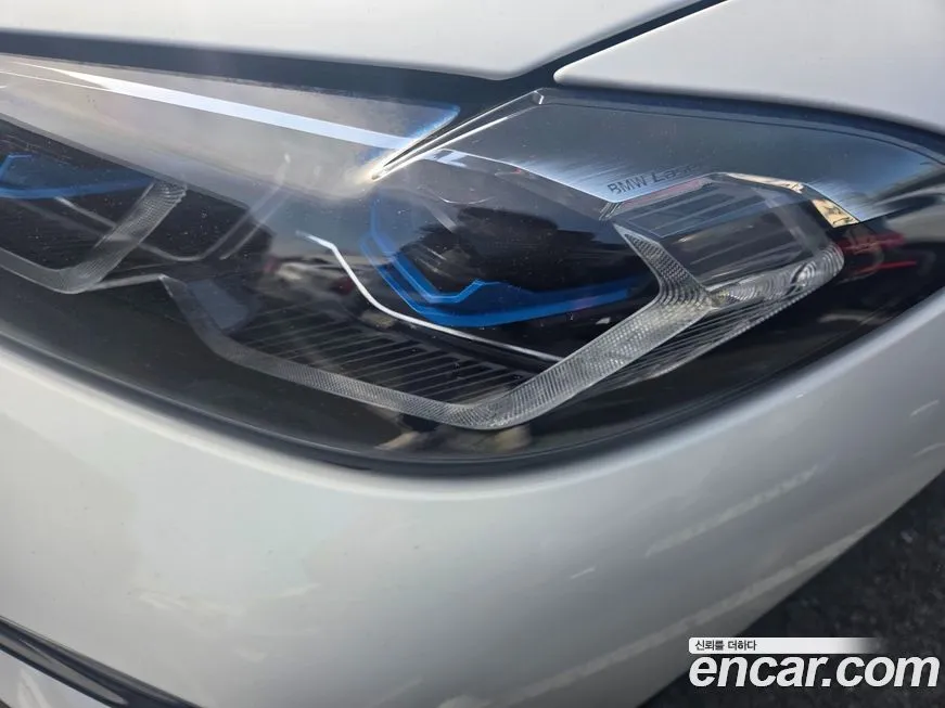 BMW i4 — фото 10