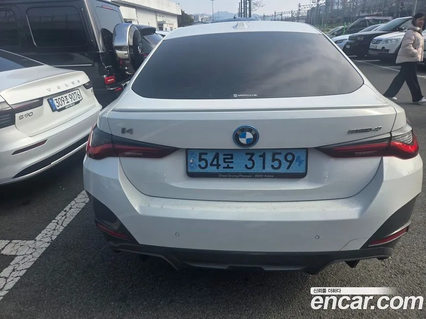 BMW i4 — фото 3