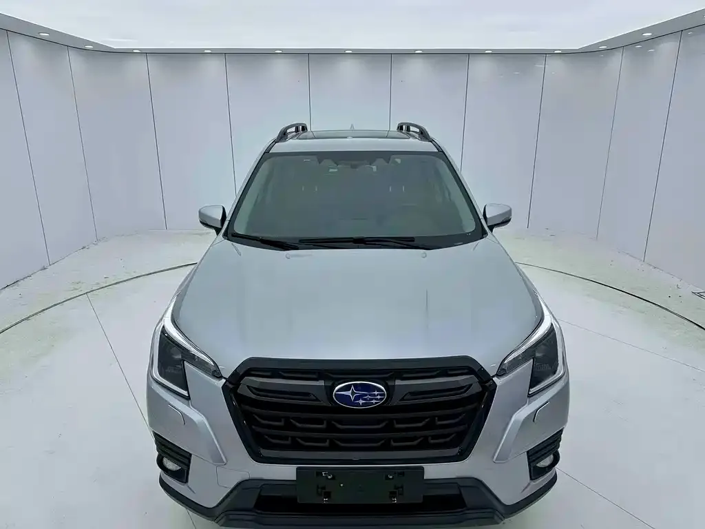 Subaru Forester — фото 10