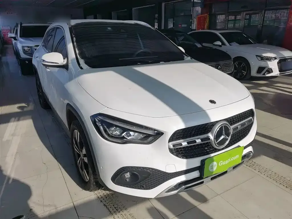 Mercedes-Benz GLA — фото 10