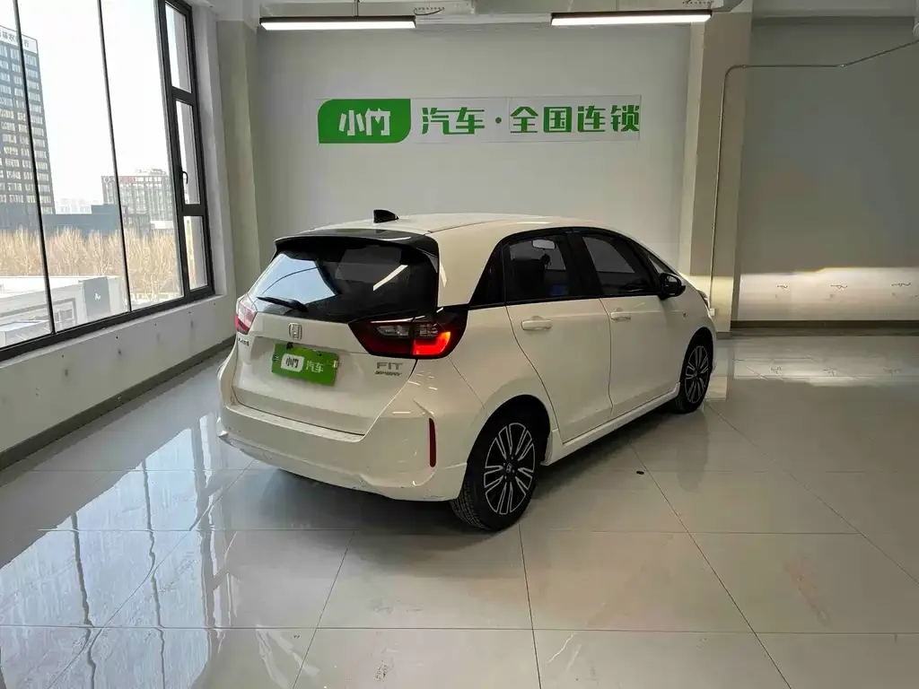Honda Fit — фото 5