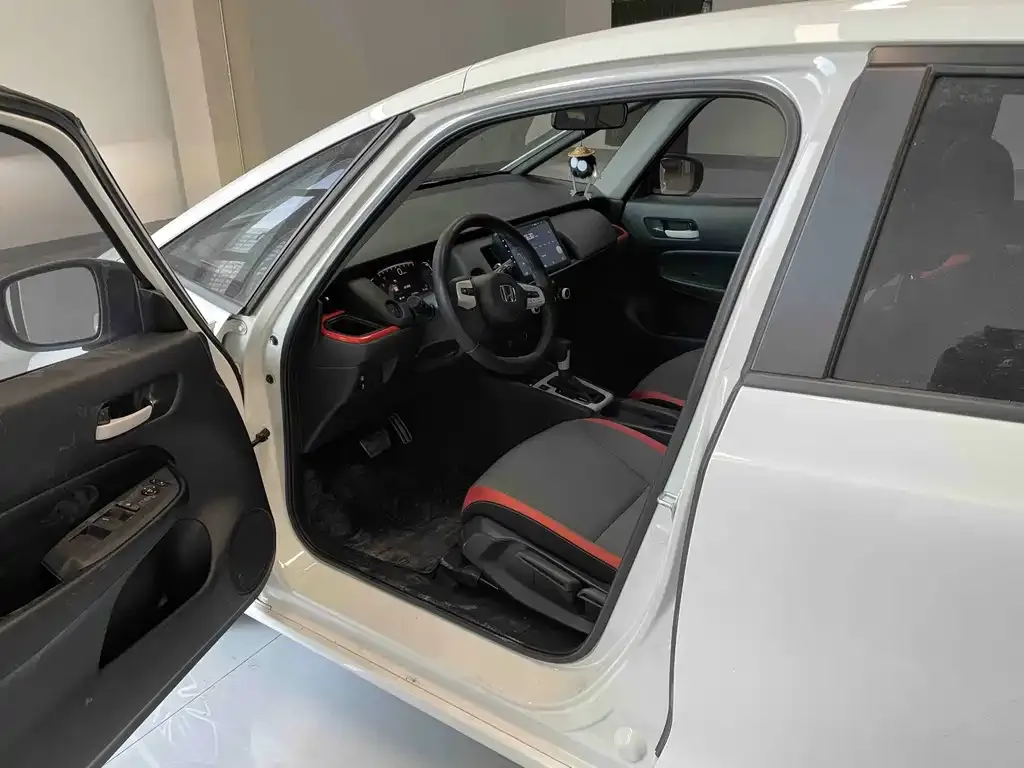 Honda Fit — фото 9