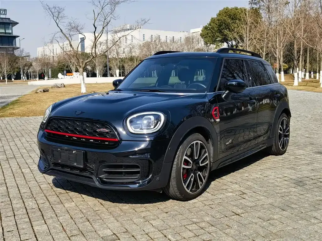 MINI Countryman JCW — фото 1