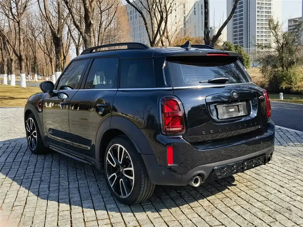 MINI Countryman JCW — фото 10