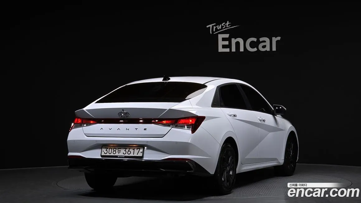 Hyundai AVANTE — фото 2