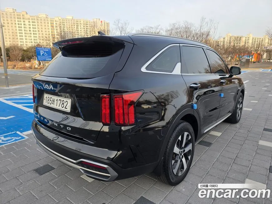 Kia Sorento — фото 7