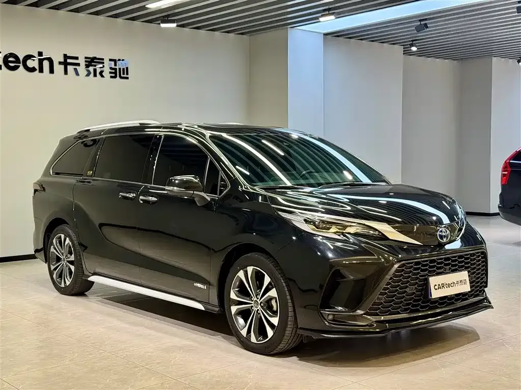 Toyota Granvia — фото 10