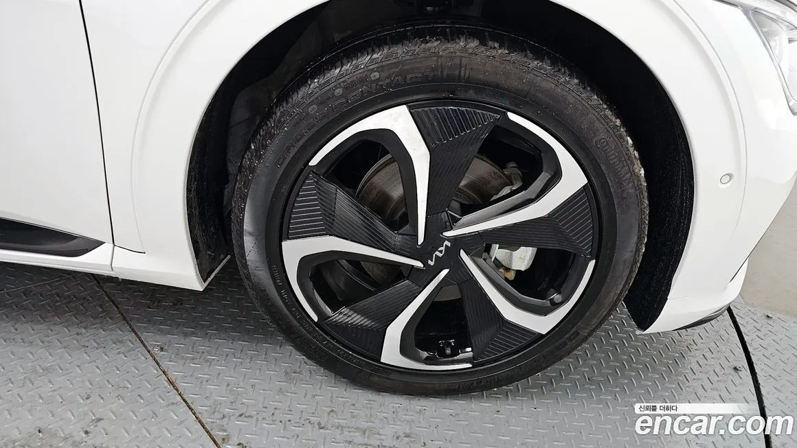 Kia EV6 — фото 7