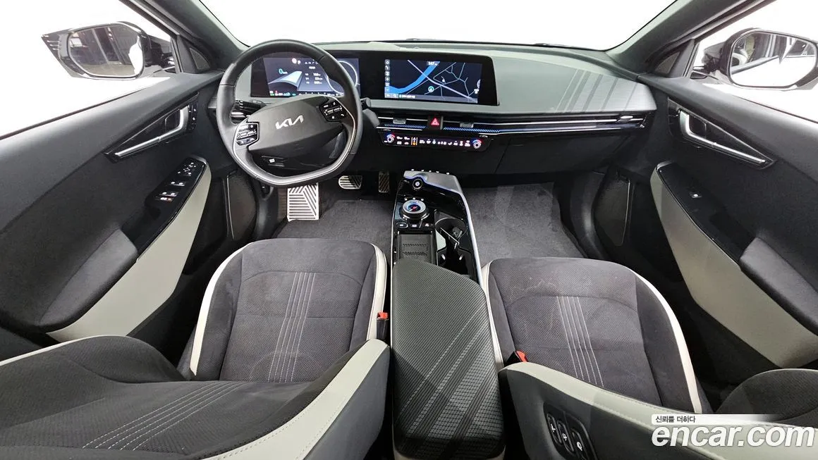 Kia EV6 — фото 10