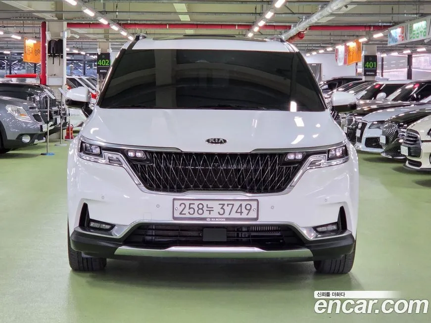Kia Carnival — фото 10