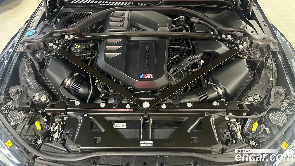 BMW M4 — фото 10
