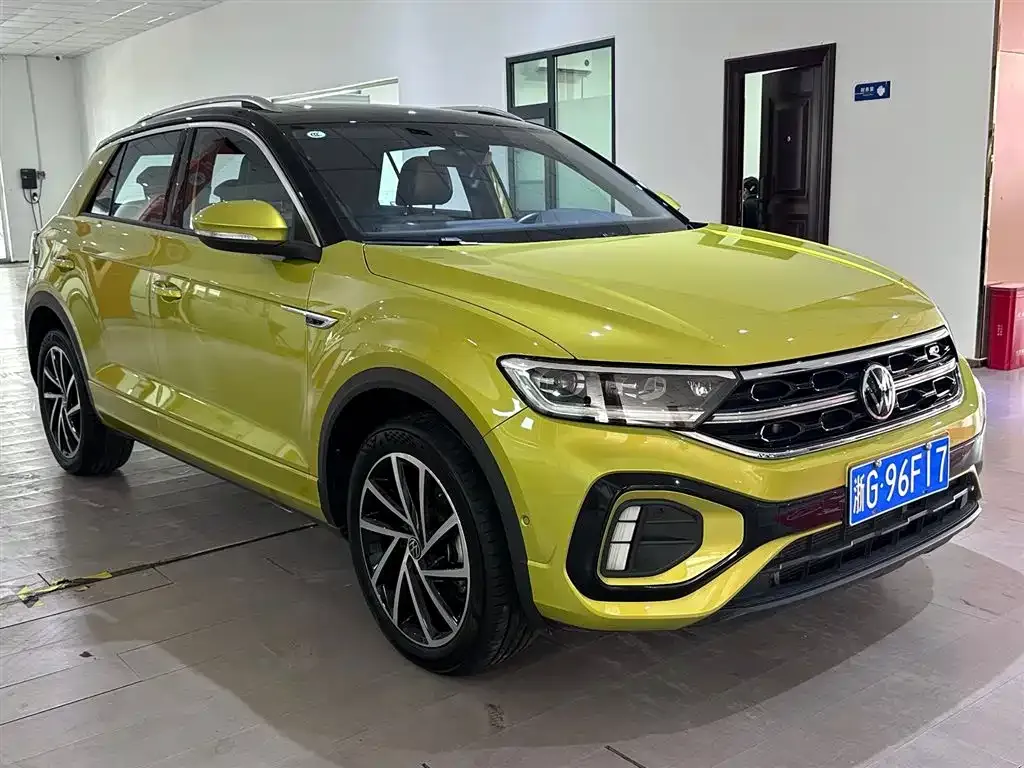 Volkswagen T-Roc — фото 2