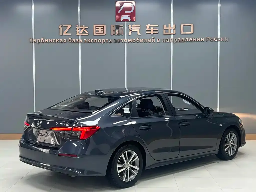 Honda Civic — фото 3