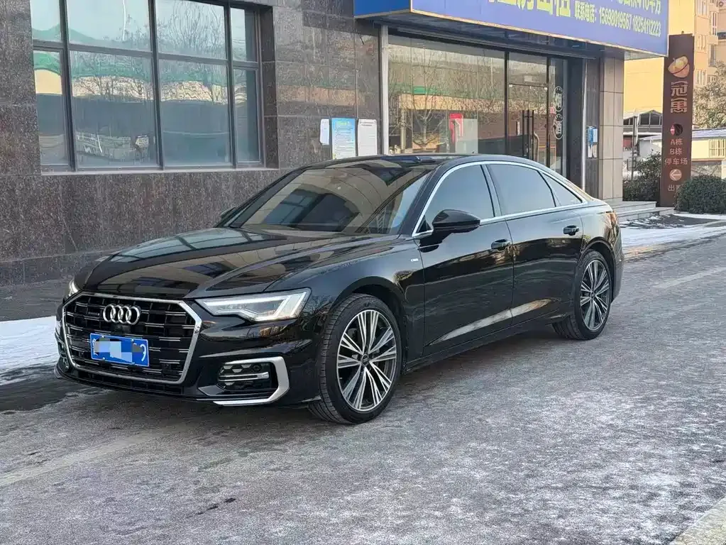 Audi A6L — фото 1
