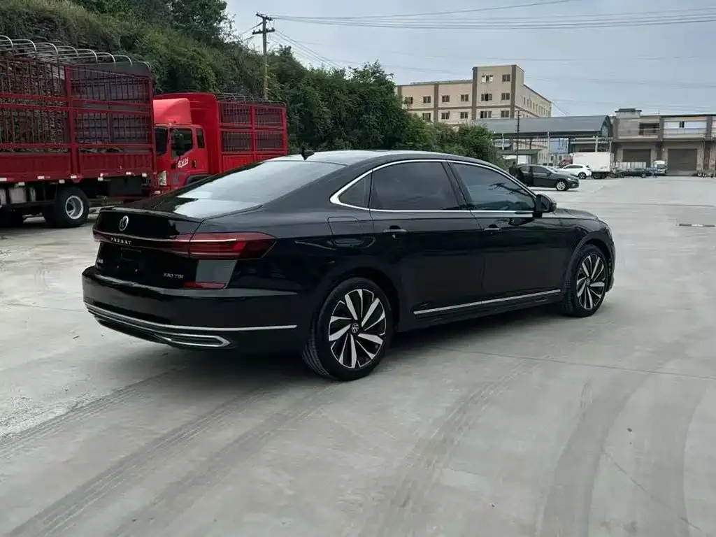 Volkswagen Passat — фото 2