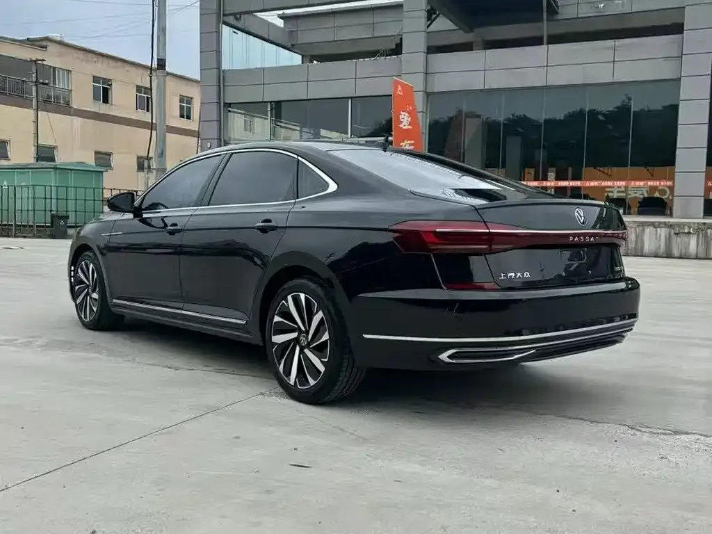 Volkswagen Passat — фото 9
