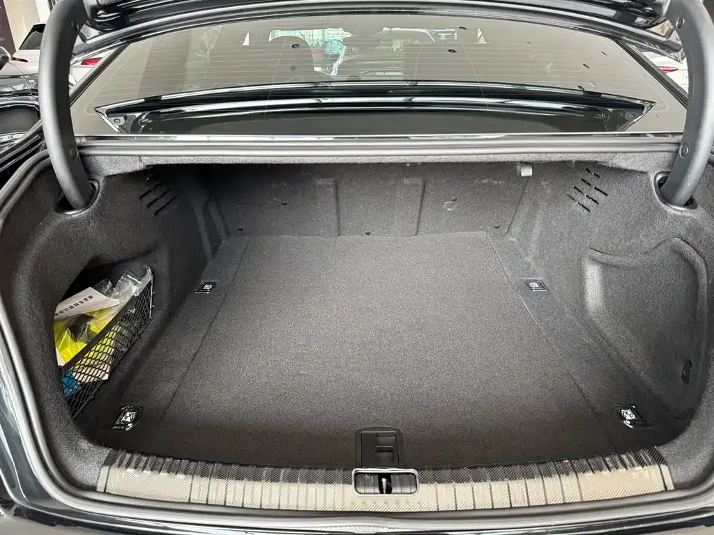 Audi A6L — фото 6