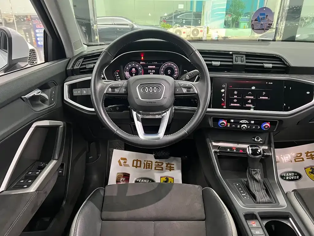 Audi Q3 — фото 5