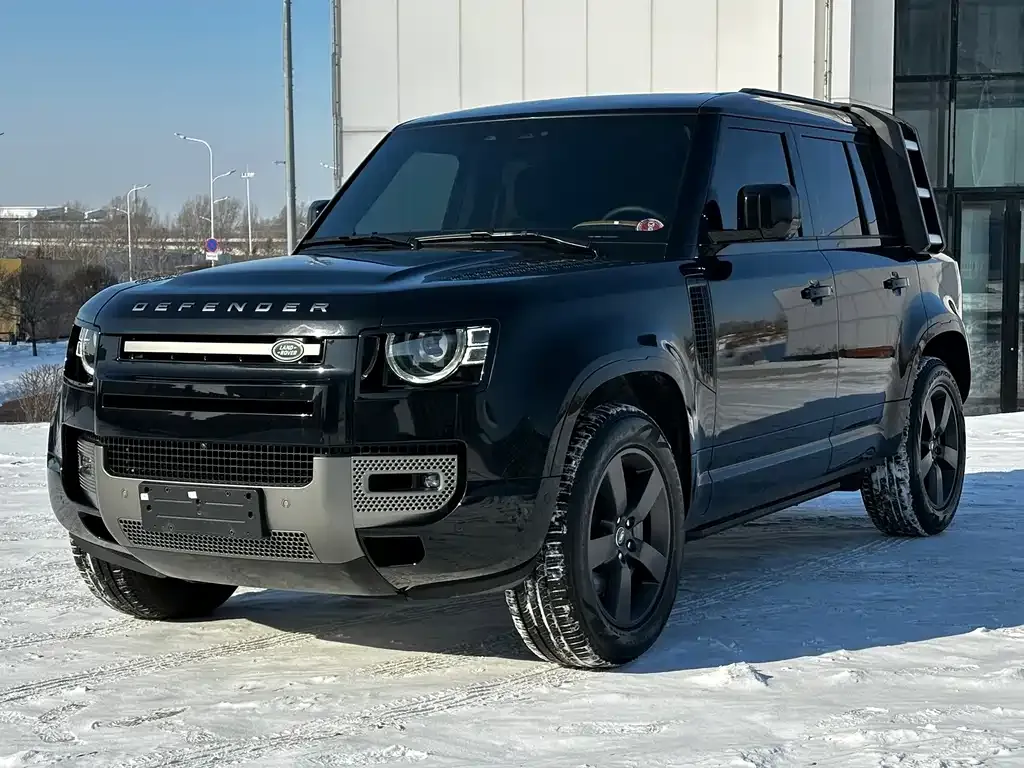Land Rover Defender — фото 1