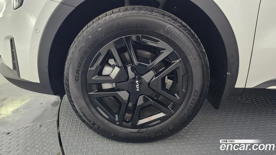Kia Sorento — фото 6