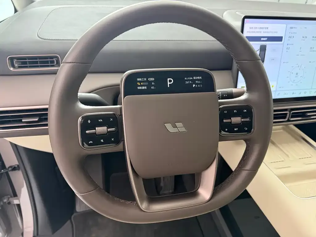 Li Auto MEGA — фото 6