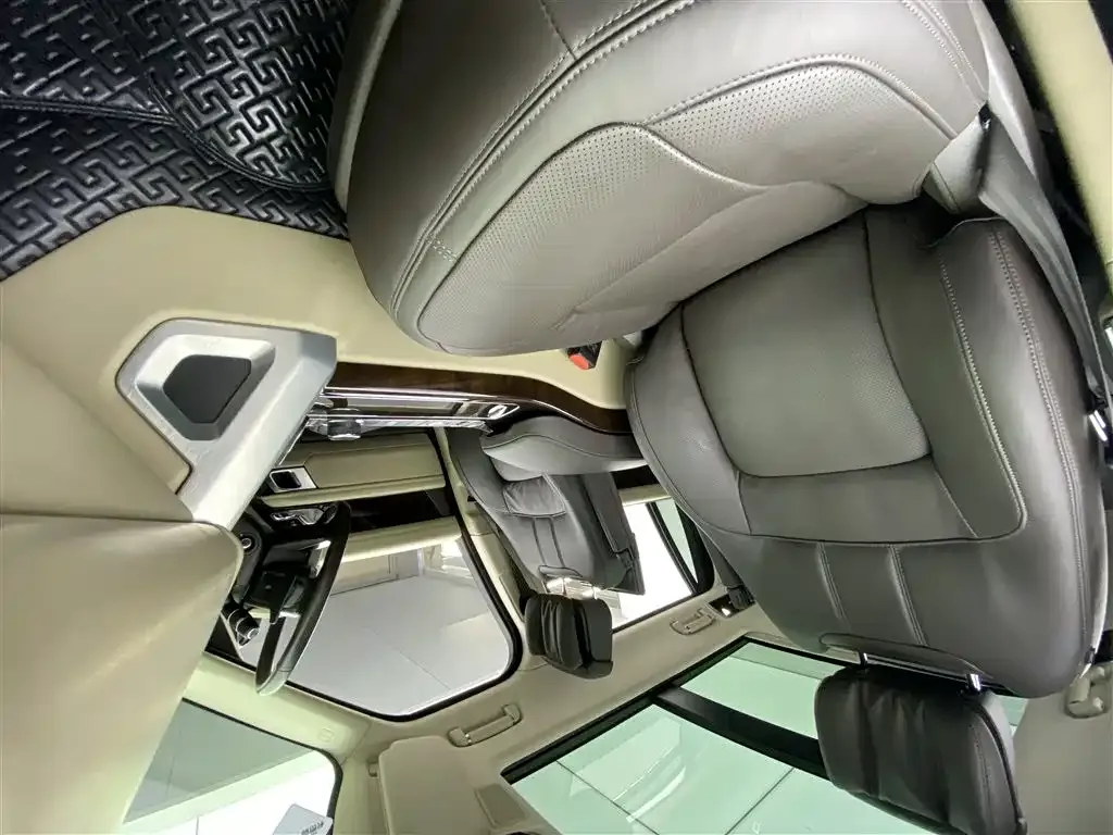 Land Rover Range Rover — фото 10