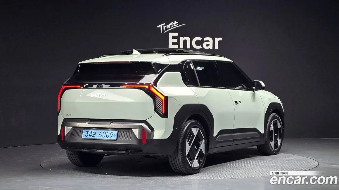 Kia EV3 — фото 10