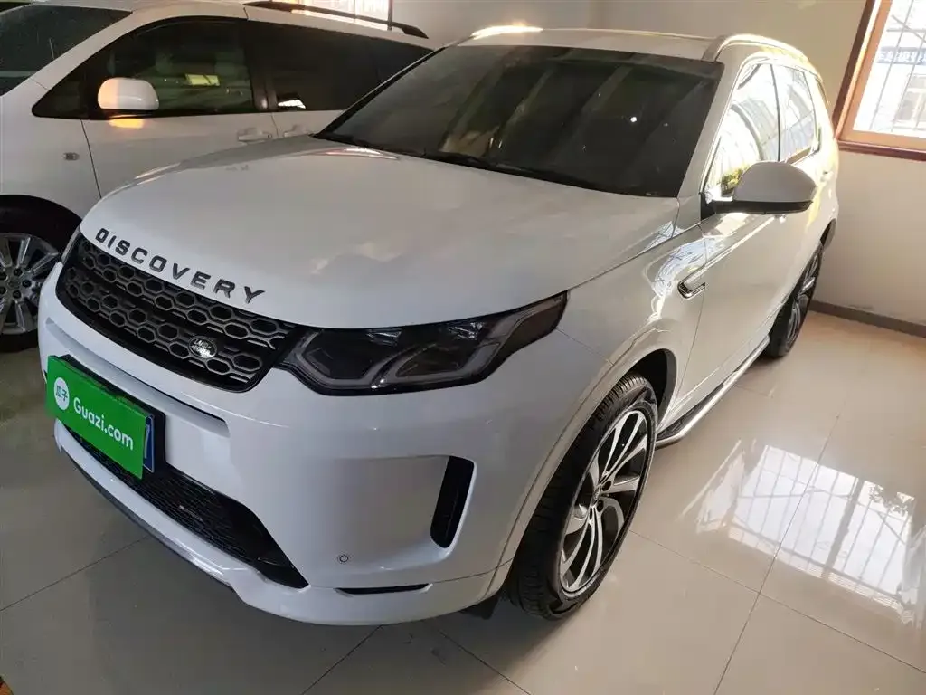 Land Rover Discovery Sport — фото 1