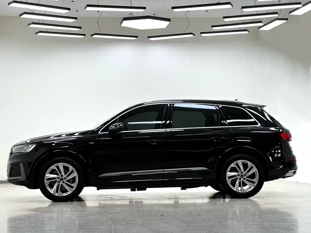 Audi Q7 — фото 3