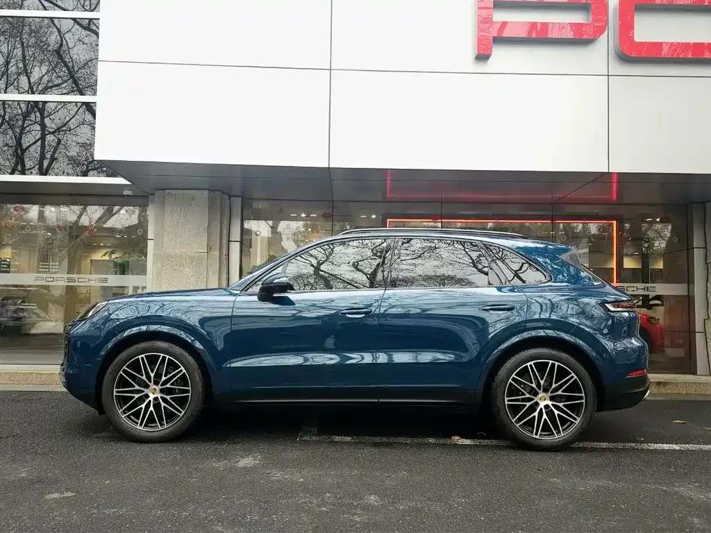 Porsche Cayenne — фото 2