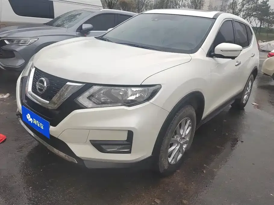 Nissan X-Trail — фото 1