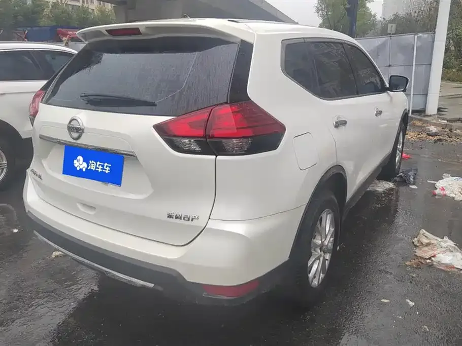 Nissan X-Trail — фото 10