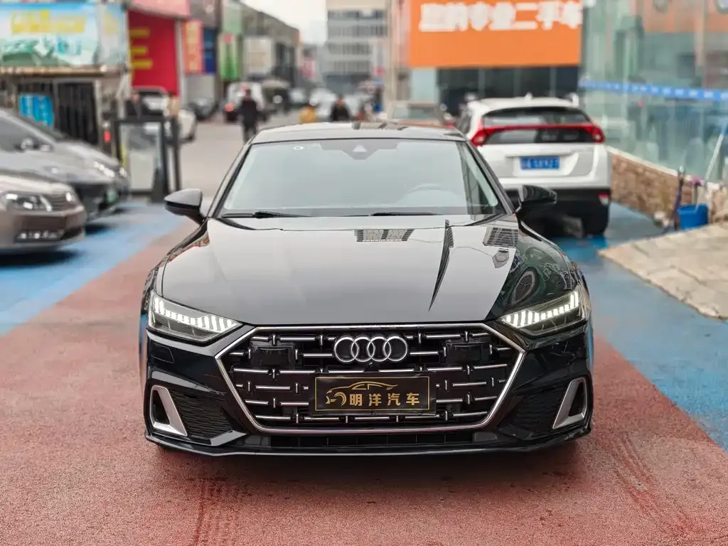 Audi A7L — фото 9