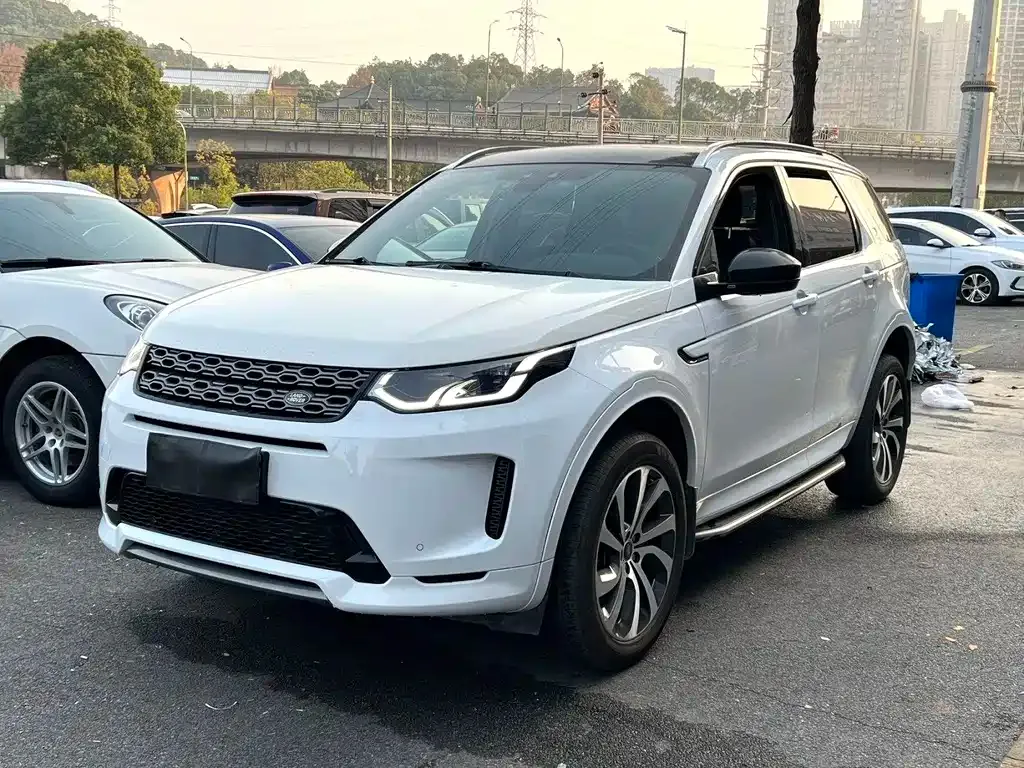 Land Rover Discovery Sport — фото 1