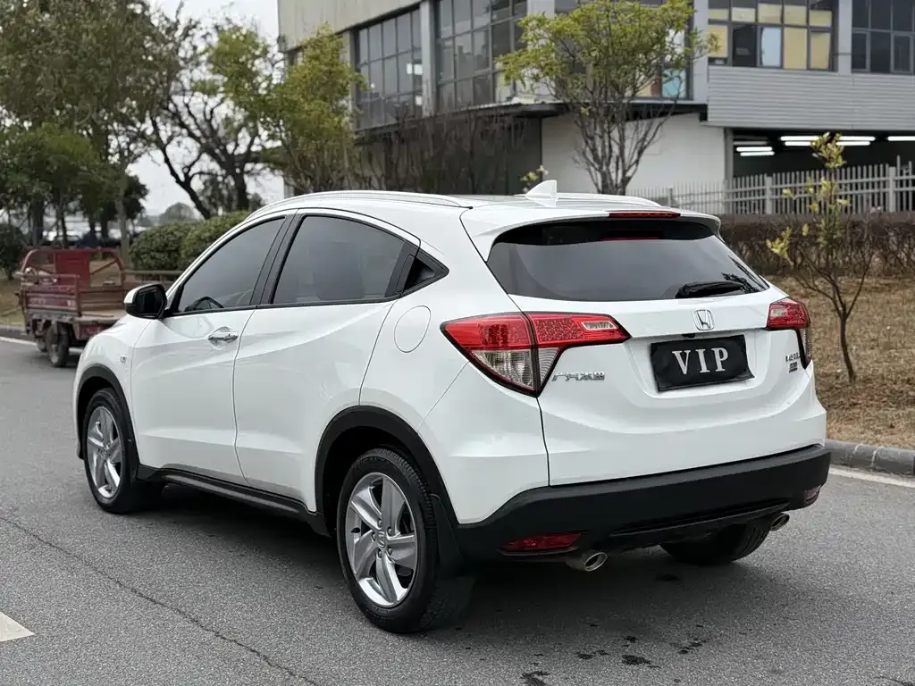 Honda Vezel — фото 4