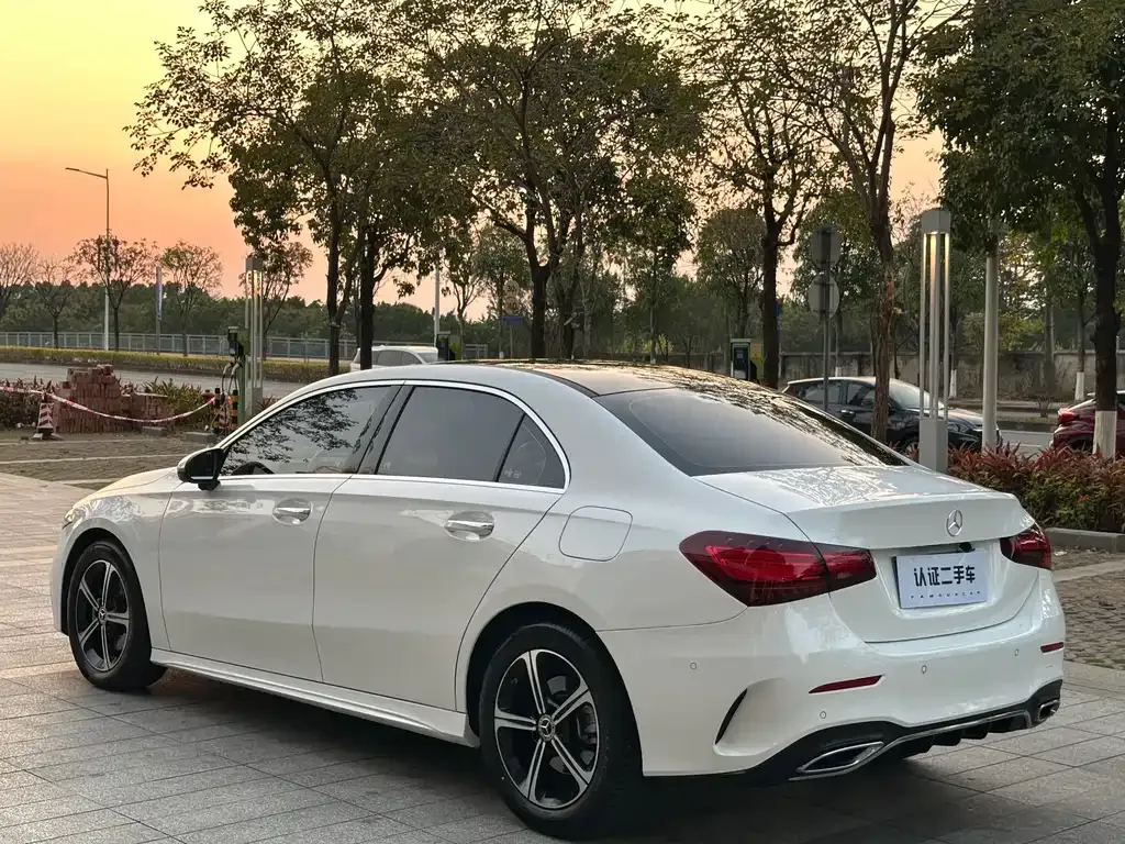 Mercedes-Benz A-Class — фото 10